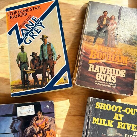 Vintage Western Pulp Book Lot 4 1960s 1970s Zane Grey - Picture 3 of 4